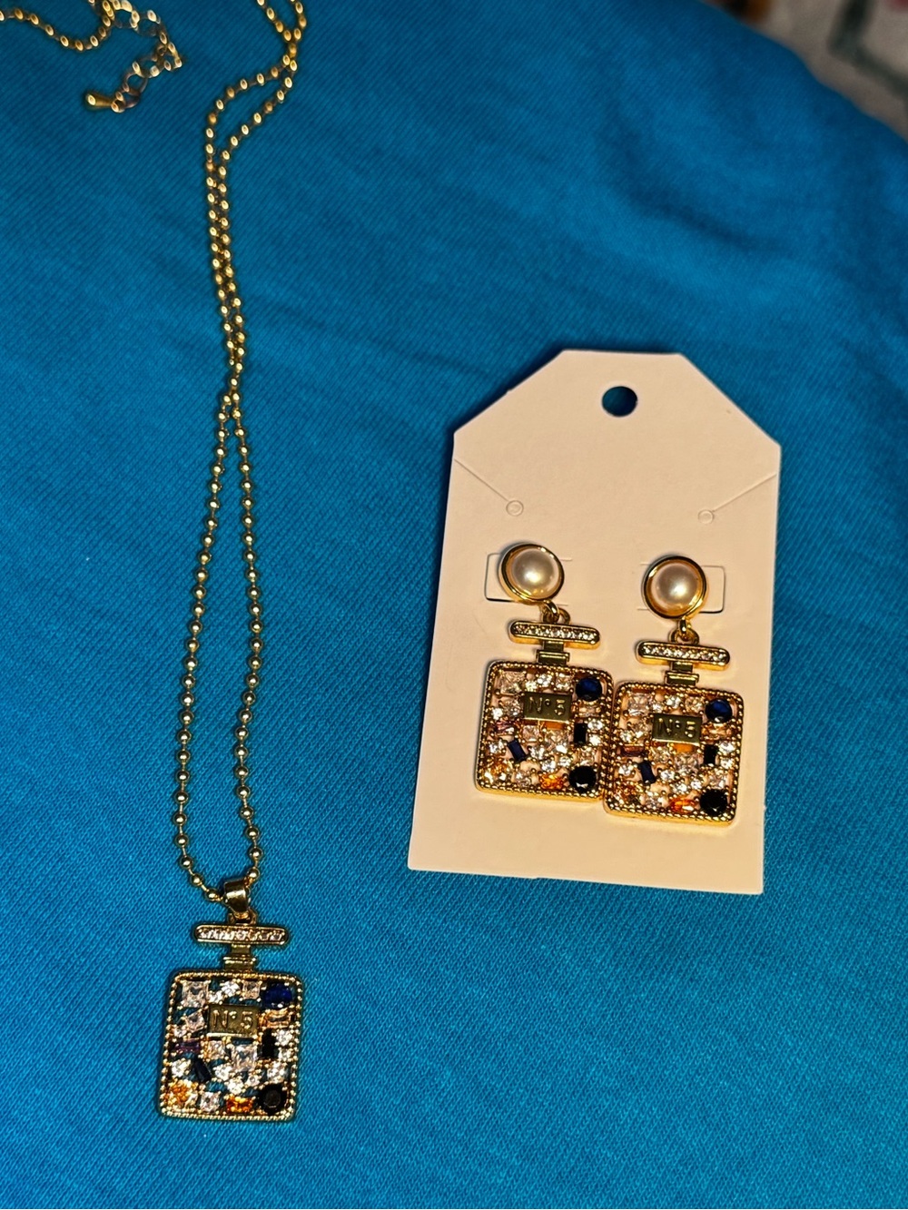 Gold-tone Gemmed Pendant Necklace & Earrings Set - Multicolor Stones